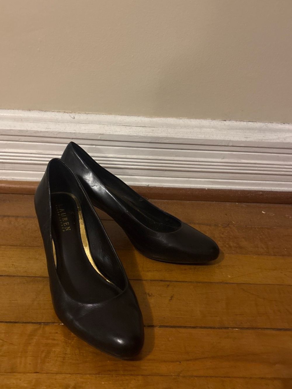 Ralph Lauren Black Pumps